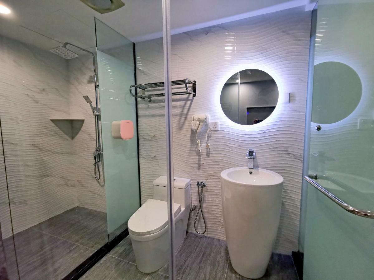 Wow Hotel Penang Джорджтаун Экстерьер фото