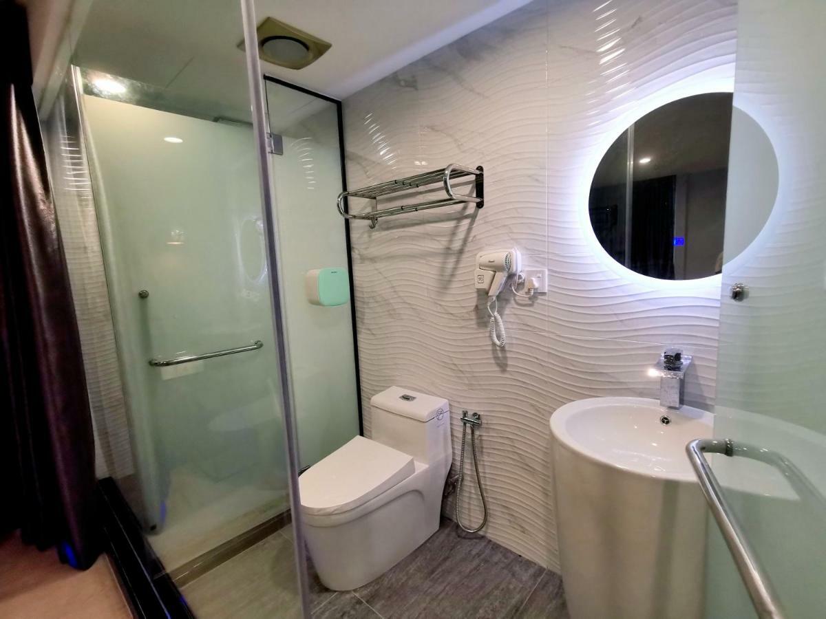 Wow Hotel Penang Джорджтаун Экстерьер фото
