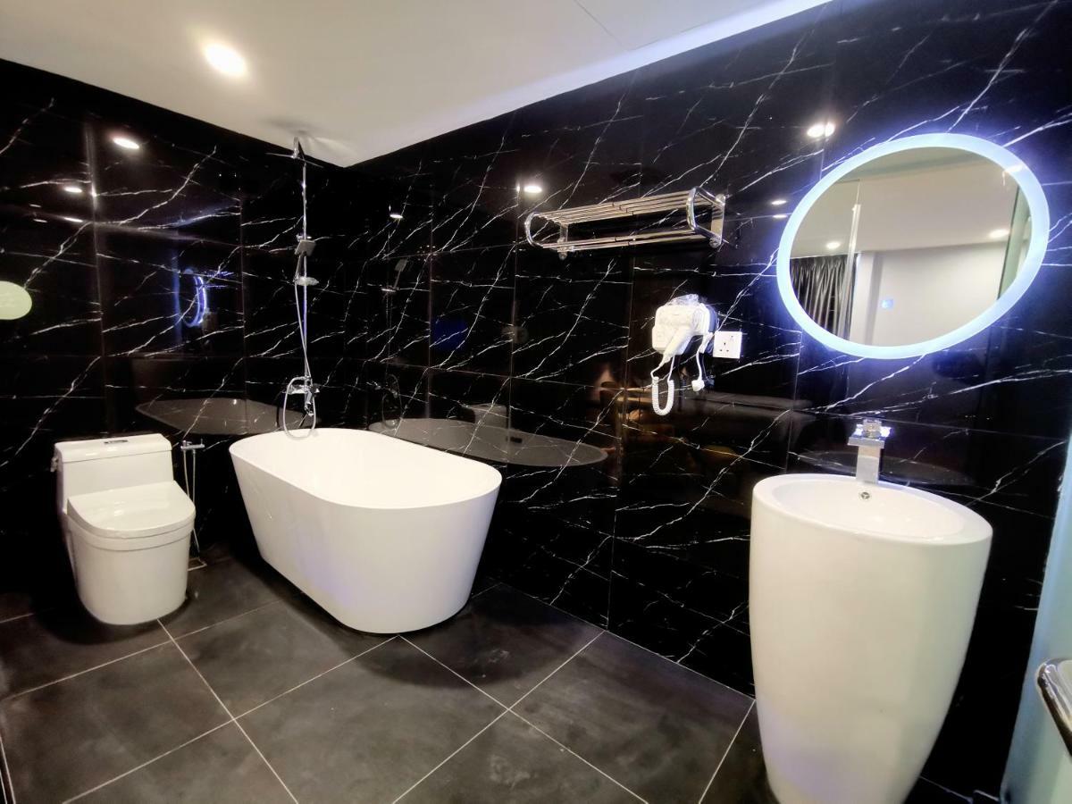 Wow Hotel Penang Джорджтаун Экстерьер фото